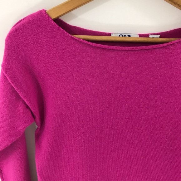 (Sold) Q&A Womens Midriff Cropped Pink Sweater - Picture 2 of 6